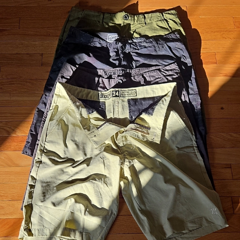 DIXXON Green and Gray Flat Front Shorts Lightweight Casual